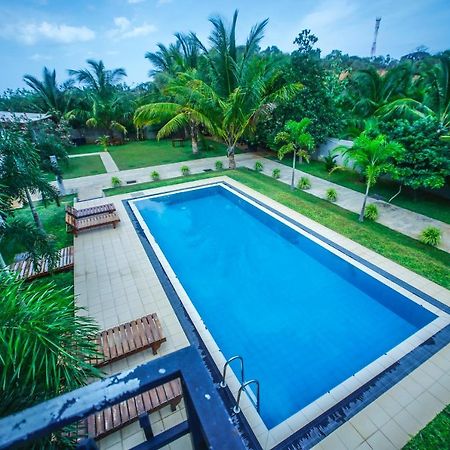 Sea Lagoon Beach Hotel Trincomalee Εξωτερικό φωτογραφία