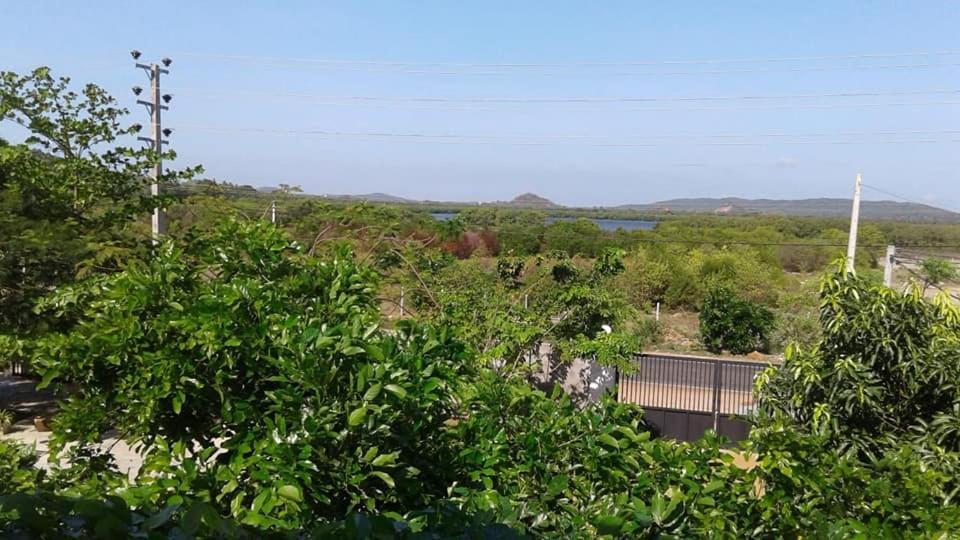 Sea Lagoon Beach Hotel Trincomalee Εξωτερικό φωτογραφία