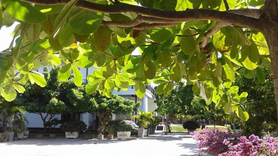 Sea Lagoon Beach Hotel Trincomalee Εξωτερικό φωτογραφία