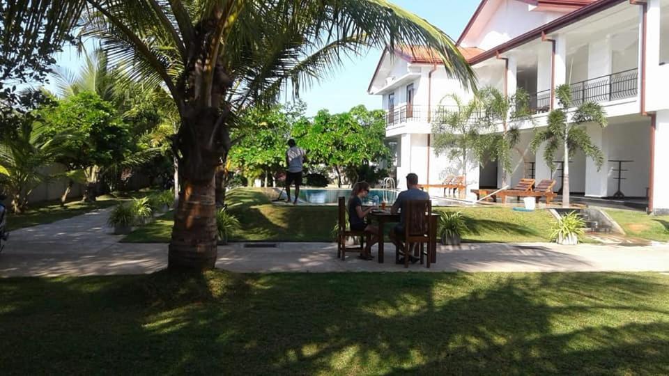 Sea Lagoon Beach Hotel Trincomalee Εξωτερικό φωτογραφία