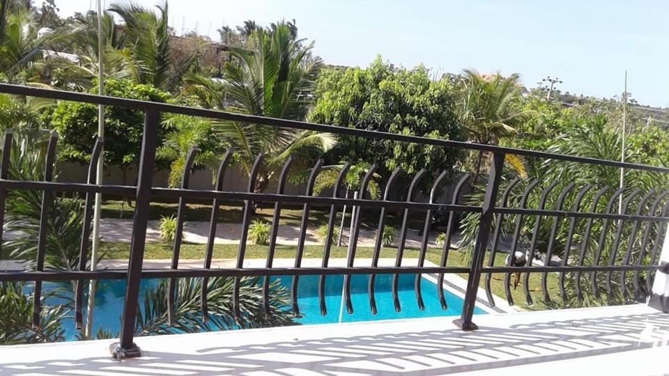 Sea Lagoon Beach Hotel Trincomalee Εξωτερικό φωτογραφία