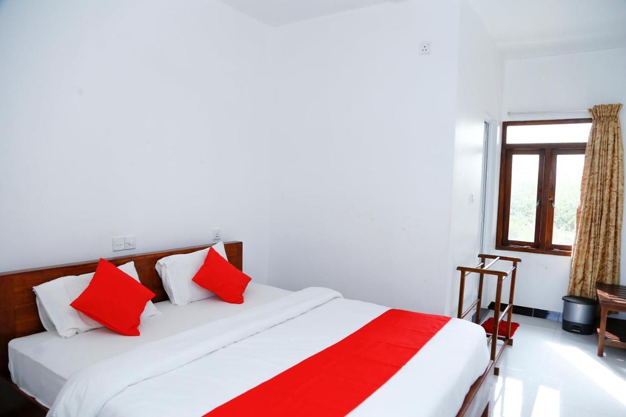 Sea Lagoon Beach Hotel Trincomalee Εξωτερικό φωτογραφία