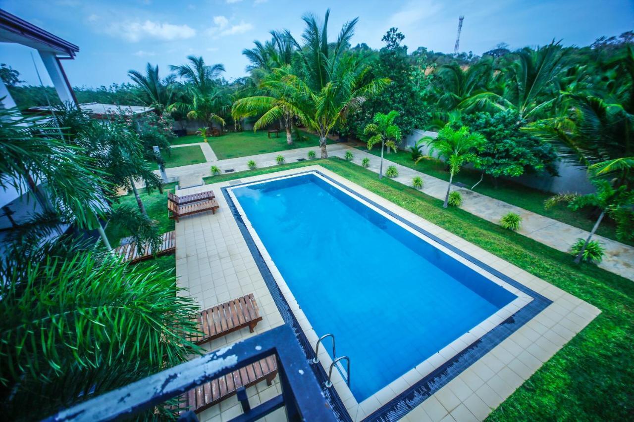 Sea Lagoon Beach Hotel Trincomalee Εξωτερικό φωτογραφία