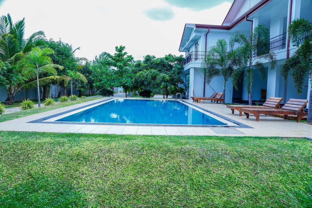 Sea Lagoon Beach Hotel Trincomalee Εξωτερικό φωτογραφία